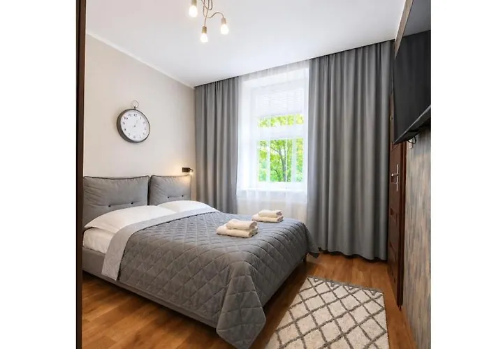 Jm 2 Apartment 3 Min Walk From Main Station & Old Town - Free Parking